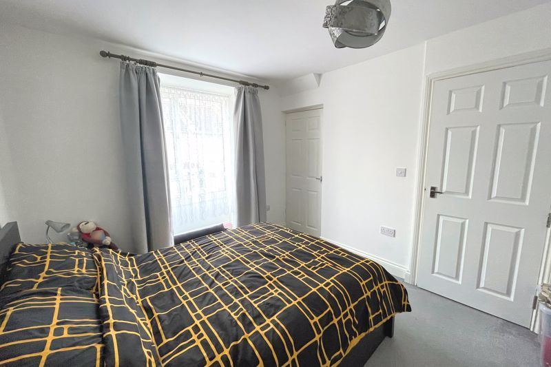 Property photo 2 of 7 Bedroom One