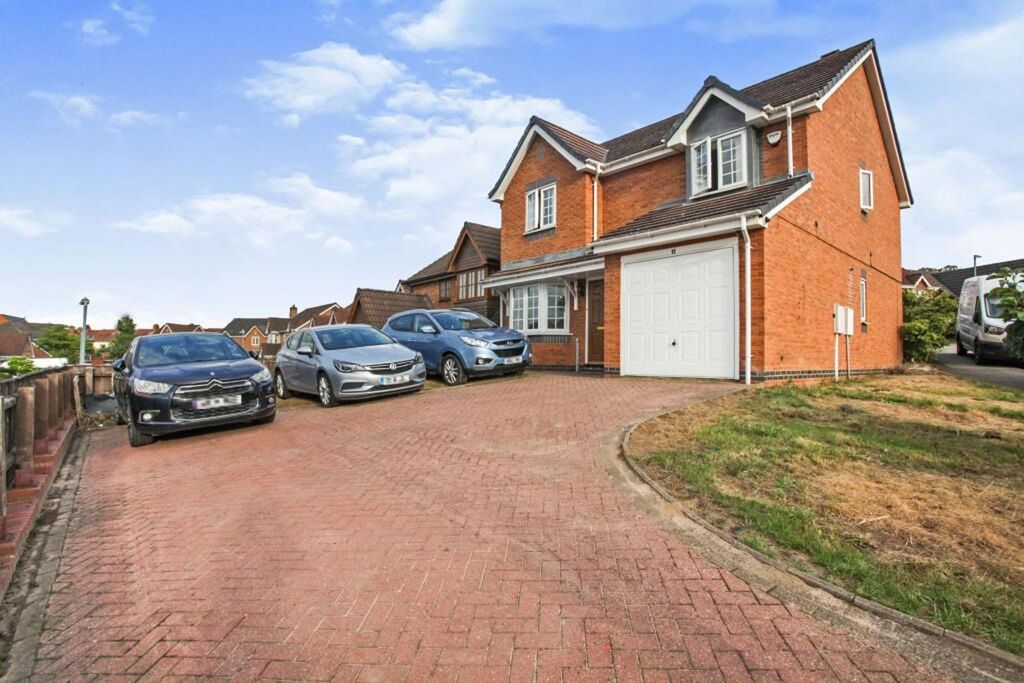 Property photo 1 of 19 Front View