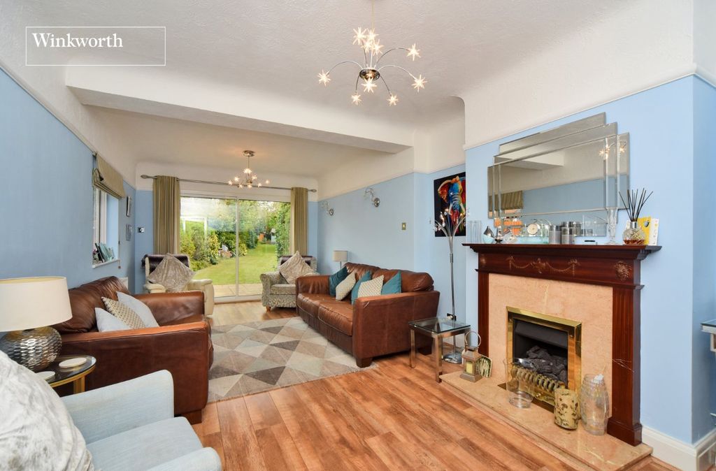 Property photo 2 of 18 Picture No. 04