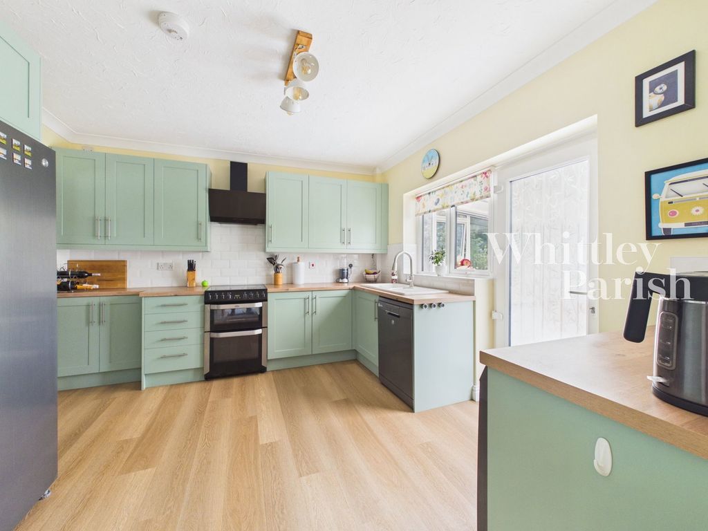 Property photo 3 of 25