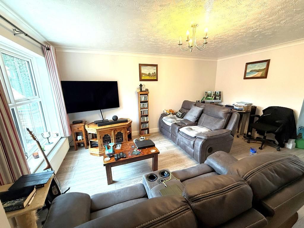 Property photo 3 of 14 Photo 3