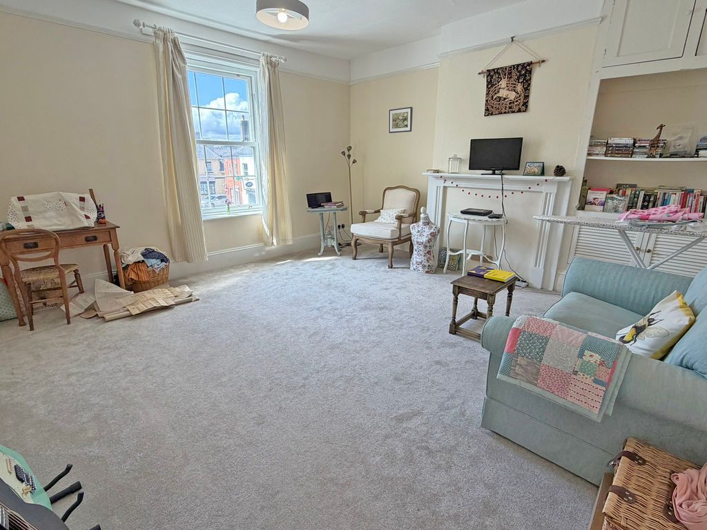 Property photo 2 of 6 Photo 15