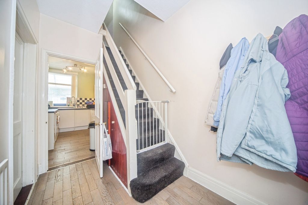 Property photo 2 of 24 Pbox-Img.Jpg