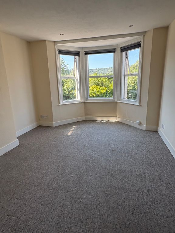 Property photo 2 of 4 Studio Room