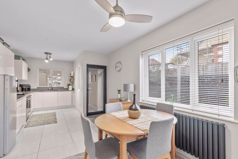 Property photo 3 of 27 Photo 3