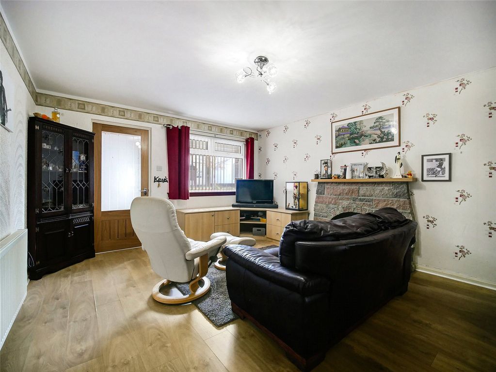 Property photo 2 of 20 Picture No. 03