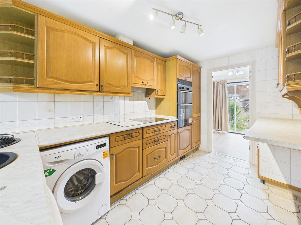 Property photo 2 of 9 Cam05080G0-Pr0202-Still004.Jpg