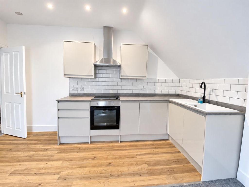 Property photo 2 of 9 Baa72Fc3-3Df6-41B6-B412-85B884325Ea3.Png
