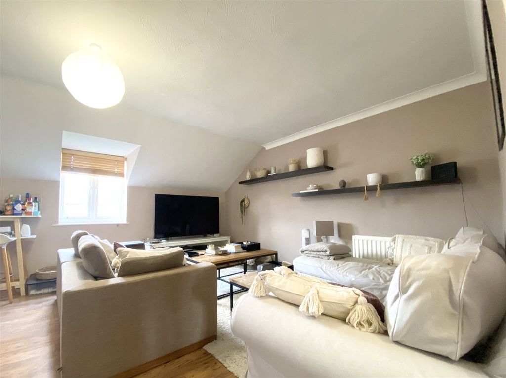 Property photo 2 of 4 Picture No. 04