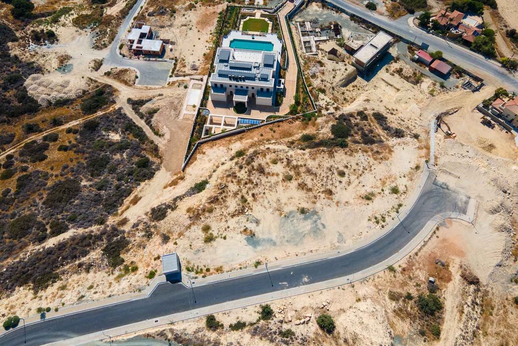 Property photo 1 of 10