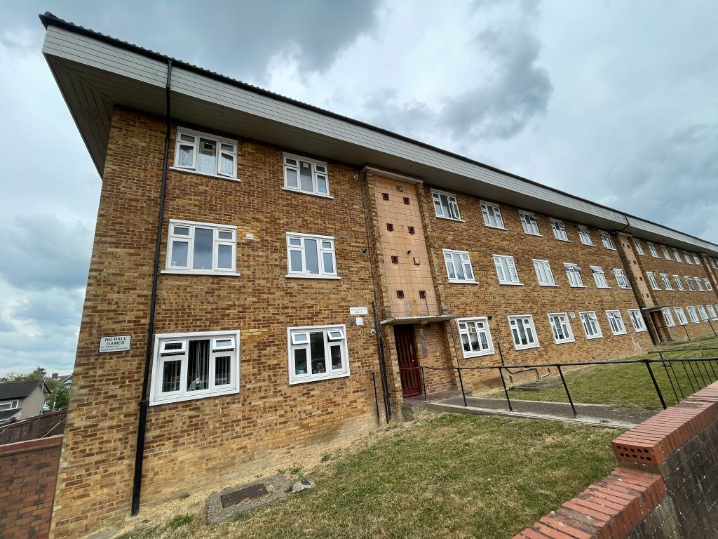 Property photo 1 of 7