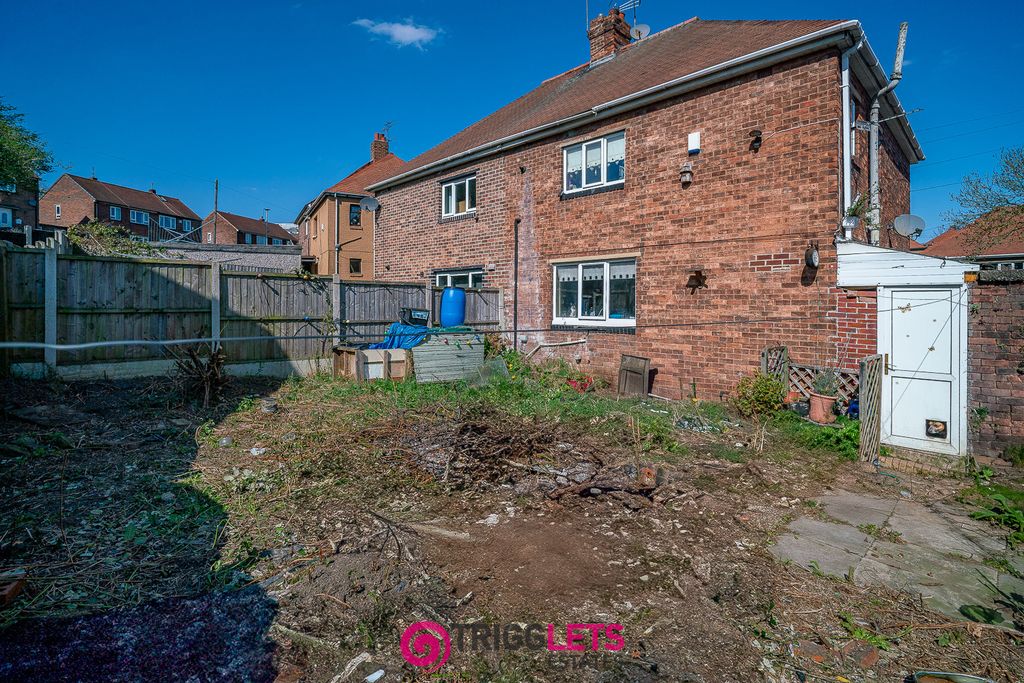 Property photo 2 of 3