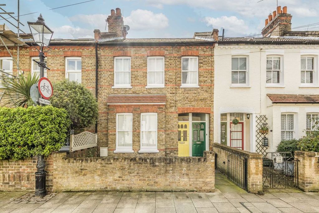 Property photo 1 of 7