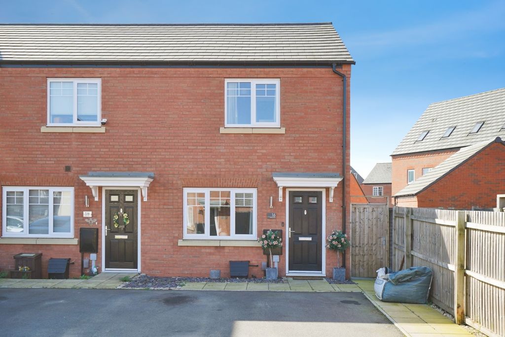 Property photo 1 of 18 Front