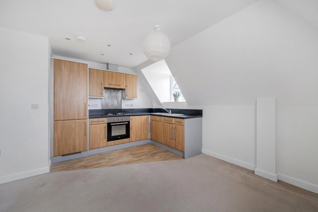 Property photo 3 of 20 Kitchen