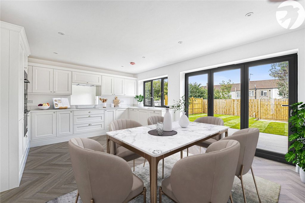 Property photo 3 of 17 Kitchen Diner