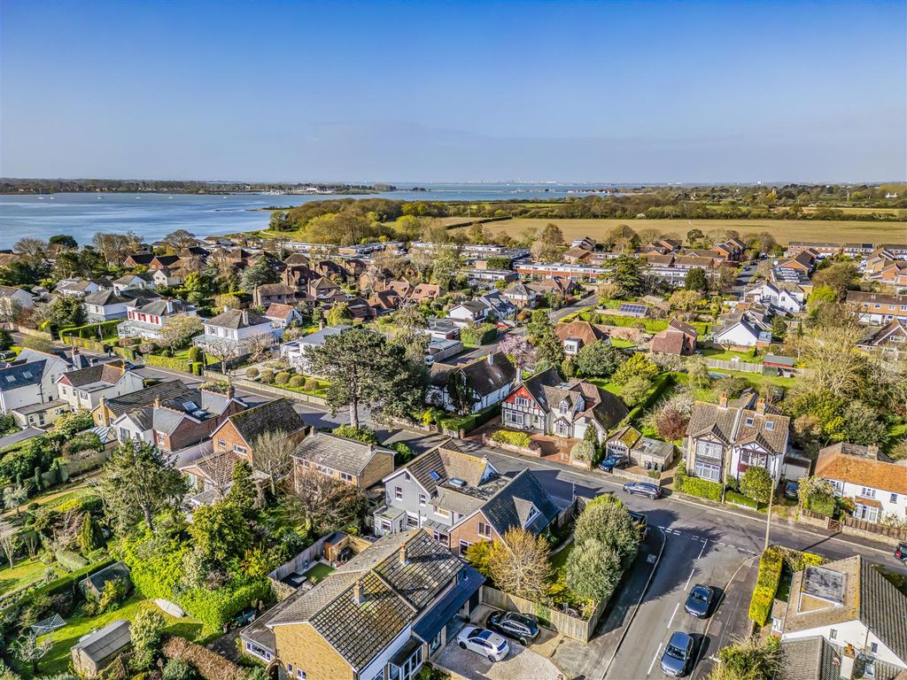 Property photo 1 of 19 28 Beach Road-Aerials-Porticomarketing-Nexa-3.Jpg
