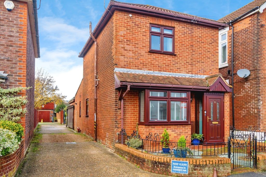 Property photo 1 of 20 Pbox-Img.Jpg