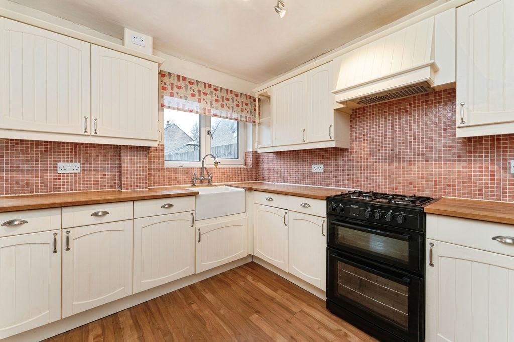 Property photo 2 of 18 Pbox-Img.Jpg