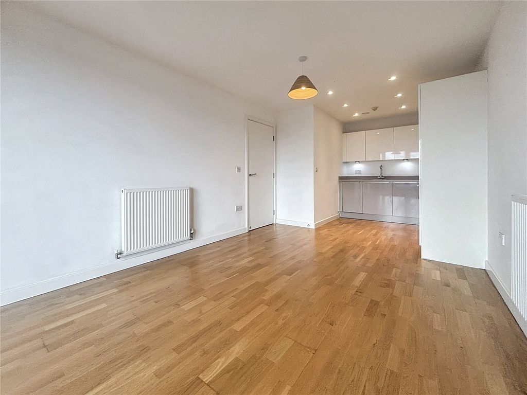 Property photo 2 of 10 Picture No. 08