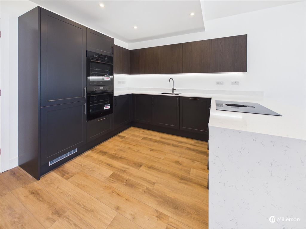 Property photo 3 of 16 Open Plan Kitchen Area