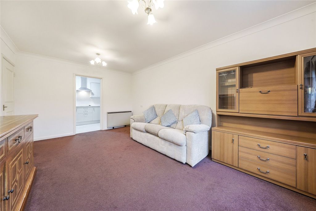 Property photo 3 of 11 Picture No. 02