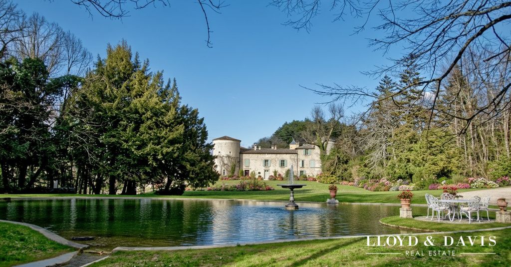 Property photo 3 of 42