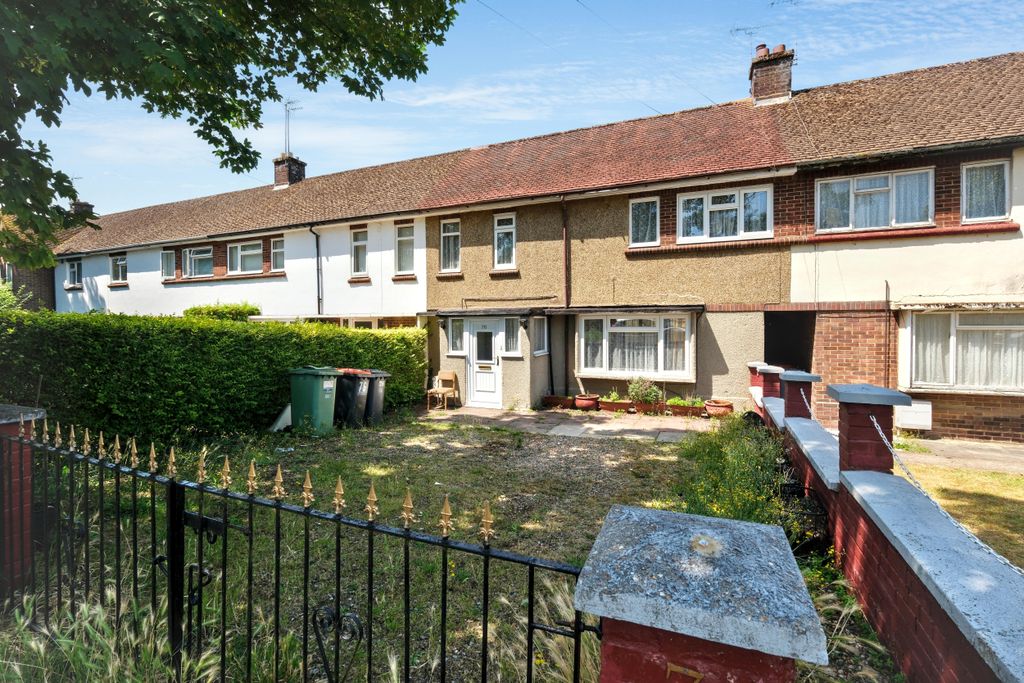 Property photo 2 of 19