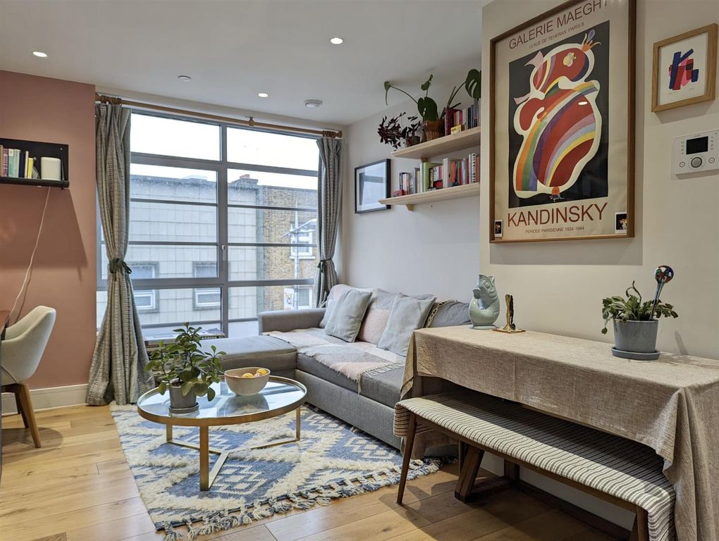 Property photo 1 of 16 37453Ff4-cd88-4dc9-8017-E8Bd683F8011.Jpg