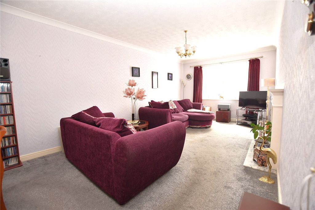 Property photo 2 of 12 Picture No. 14
