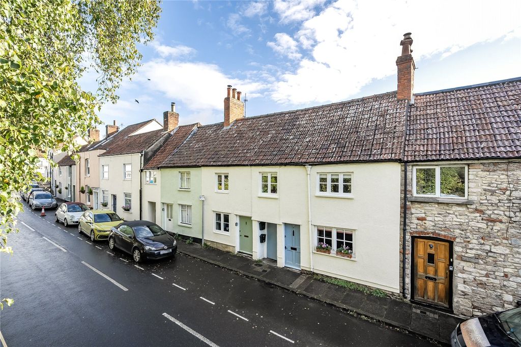 Property photo 1 of 21 Picture No. 04