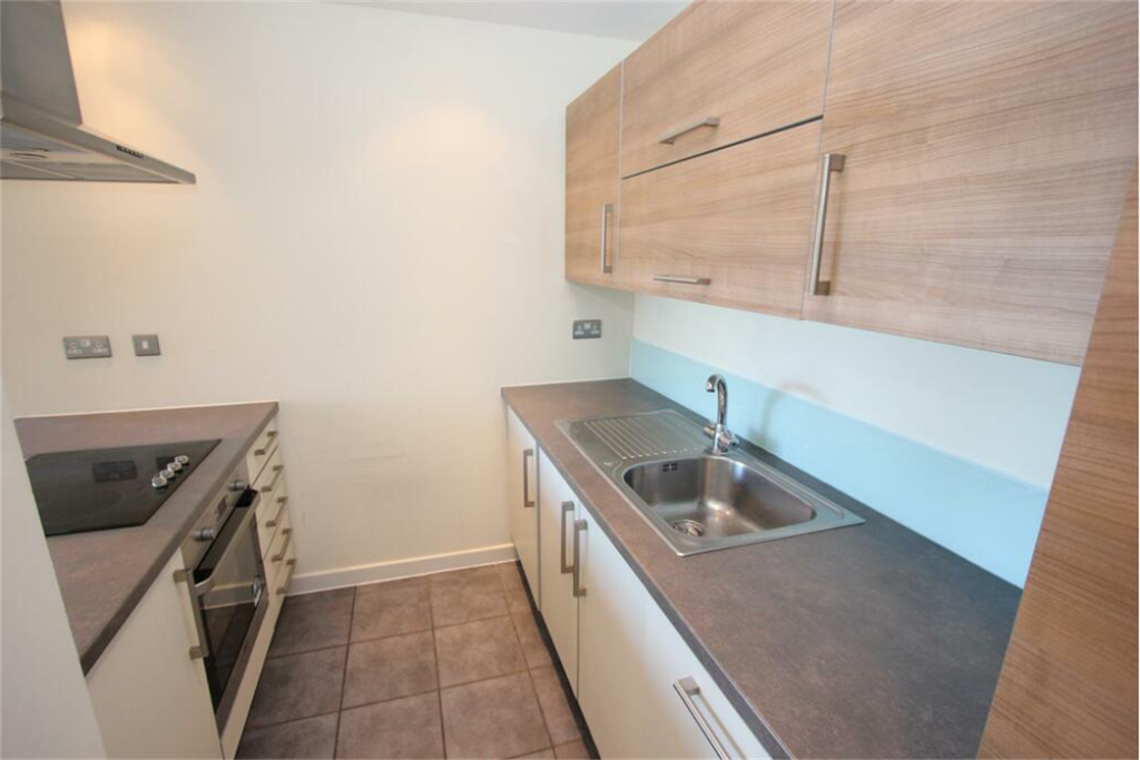 Property photo 2 of 6 Kitchen