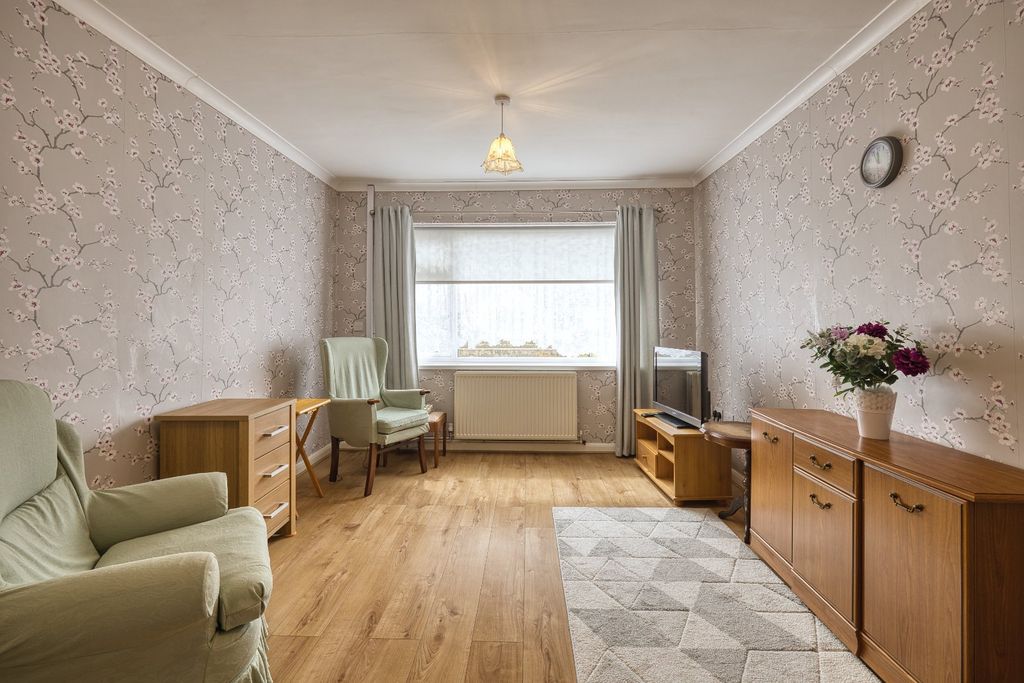 Property photo 3 of 10 Picture 3