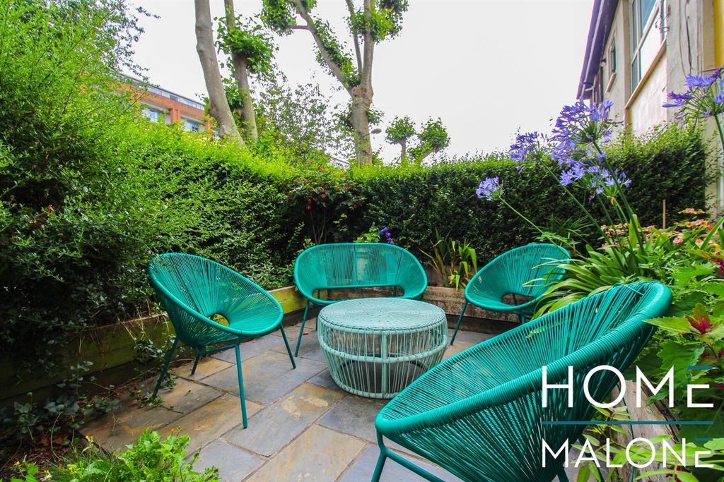 Property photo 3 of 23