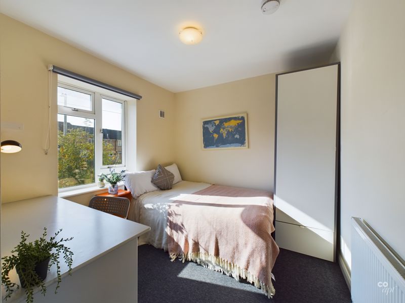 Property photo 3 of 12 Photo 16