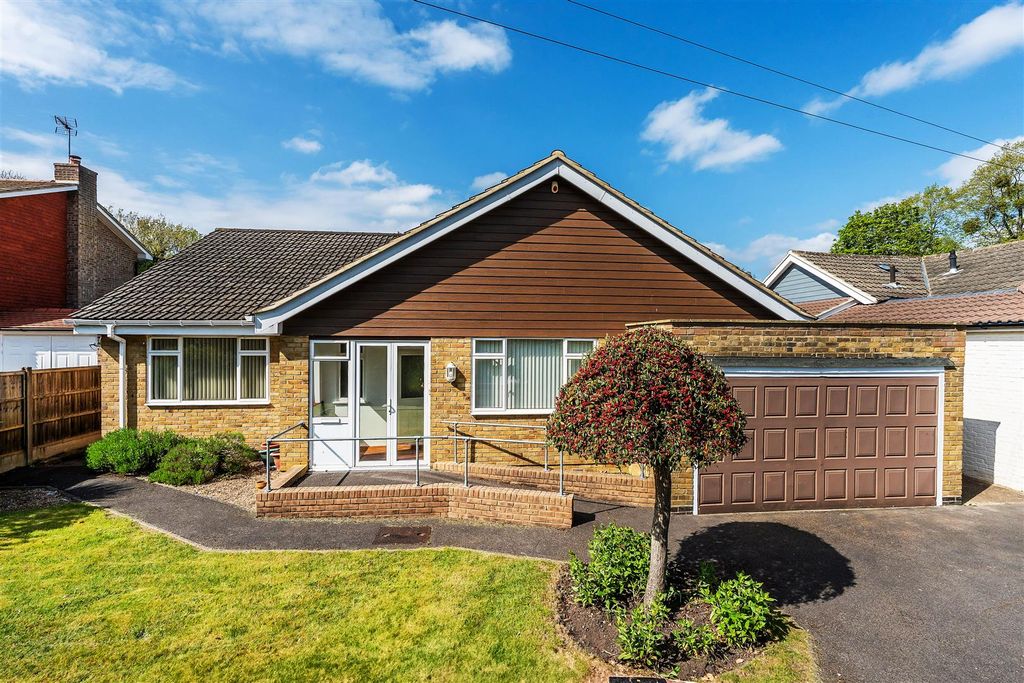 Property photo 1 of 22 31A-Woodfield-Lane-9.Jpg