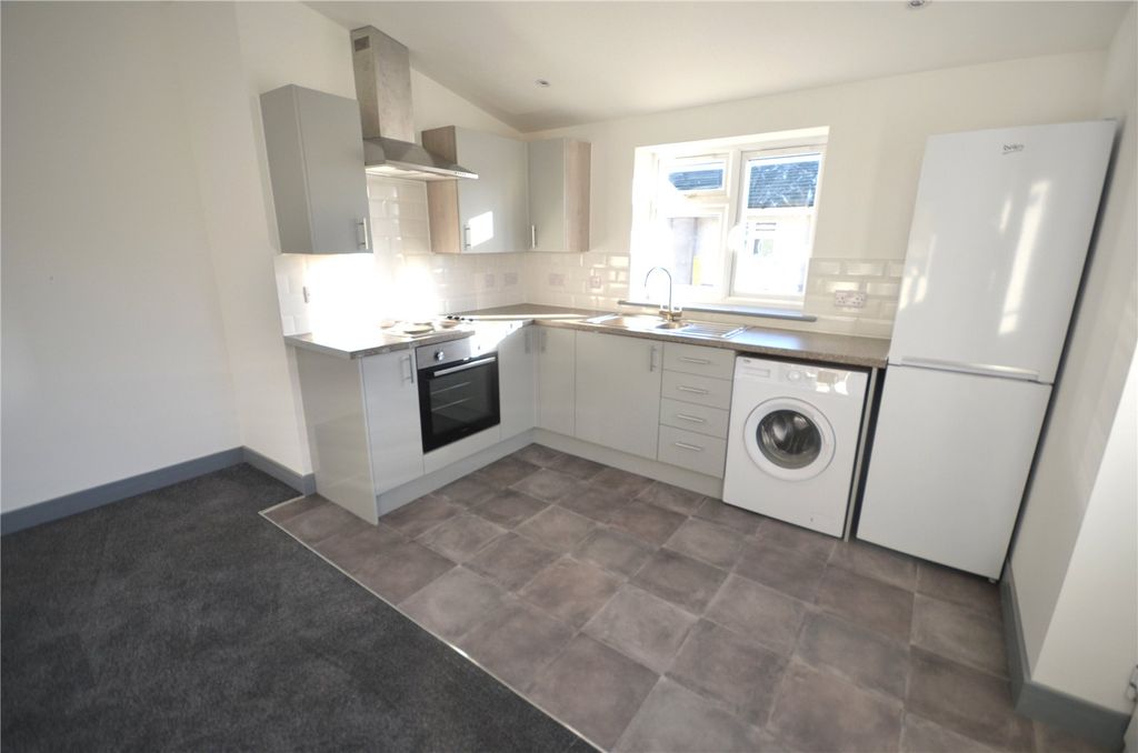 Property photo 2 of 7 Picture No. 06