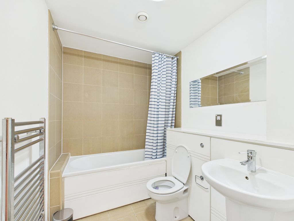 Property photo 3 of 12