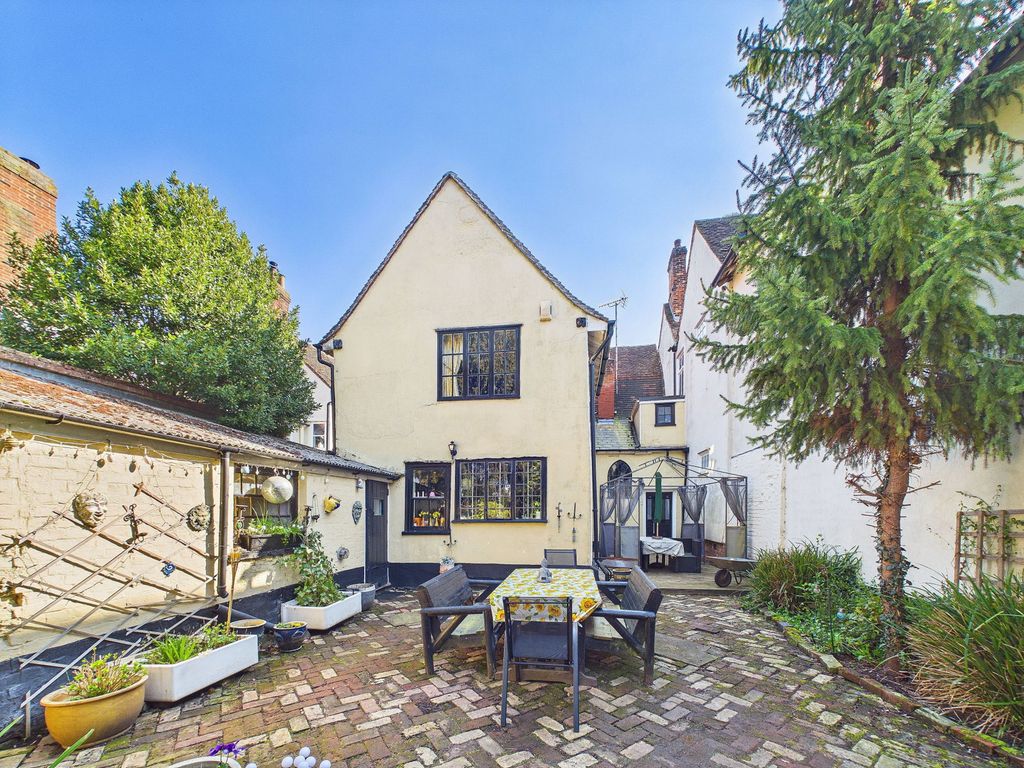 Property photo 1 of 32