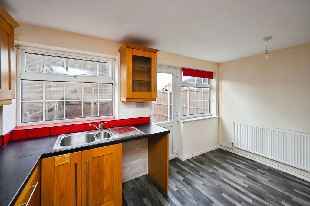 Property photo 2 of 15 Kitchen/Diner