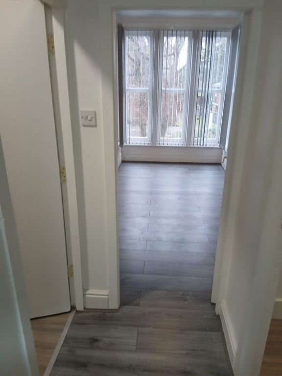 Property photo 1 of 7 One Bedroom Apartment