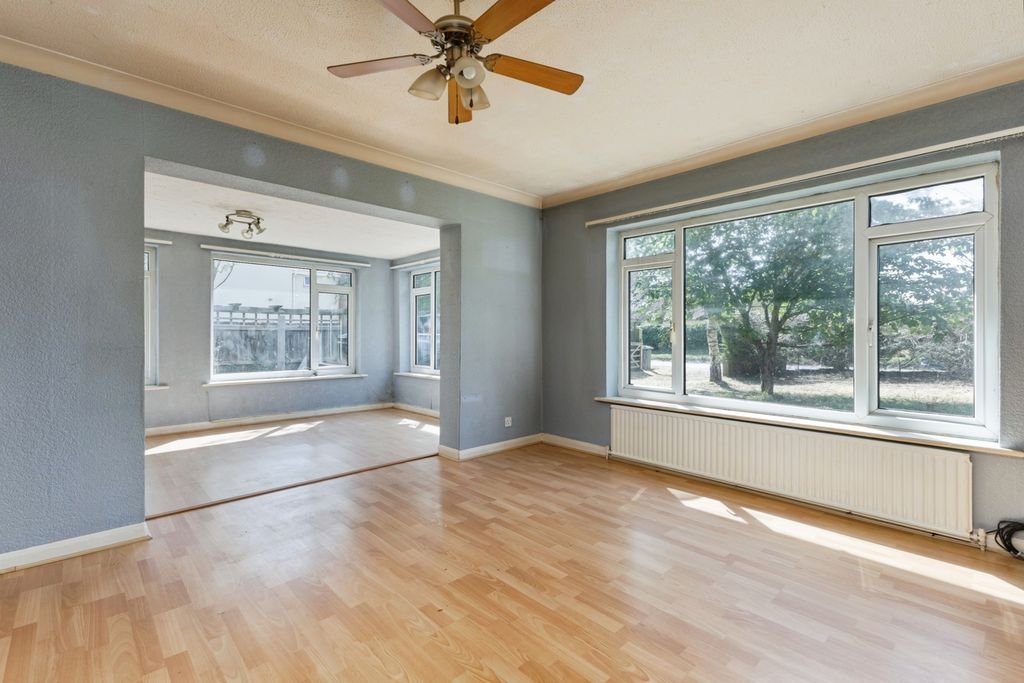 Property photo 3 of 22 Pbox-Img.Jpg