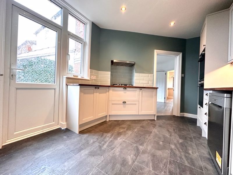 Property photo 3 of 13 Kitchen