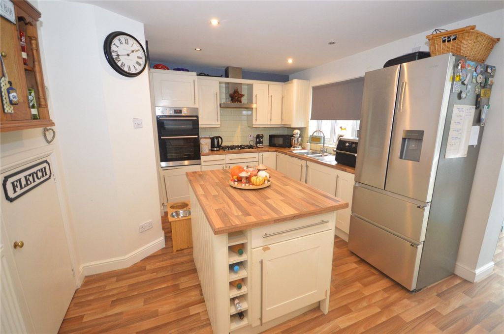 Property photo 3 of 17 Picture No. 04