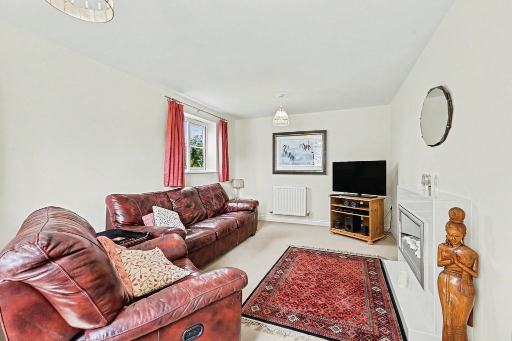 Property photo 2 of 13 Pbox-Img.Jpg