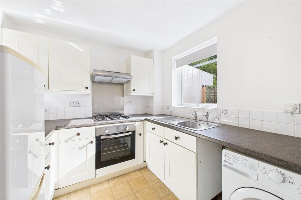 Property photo 2 of 6 Picture No. 95