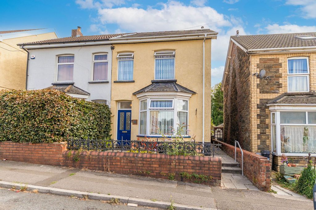Property photo 1 of 34