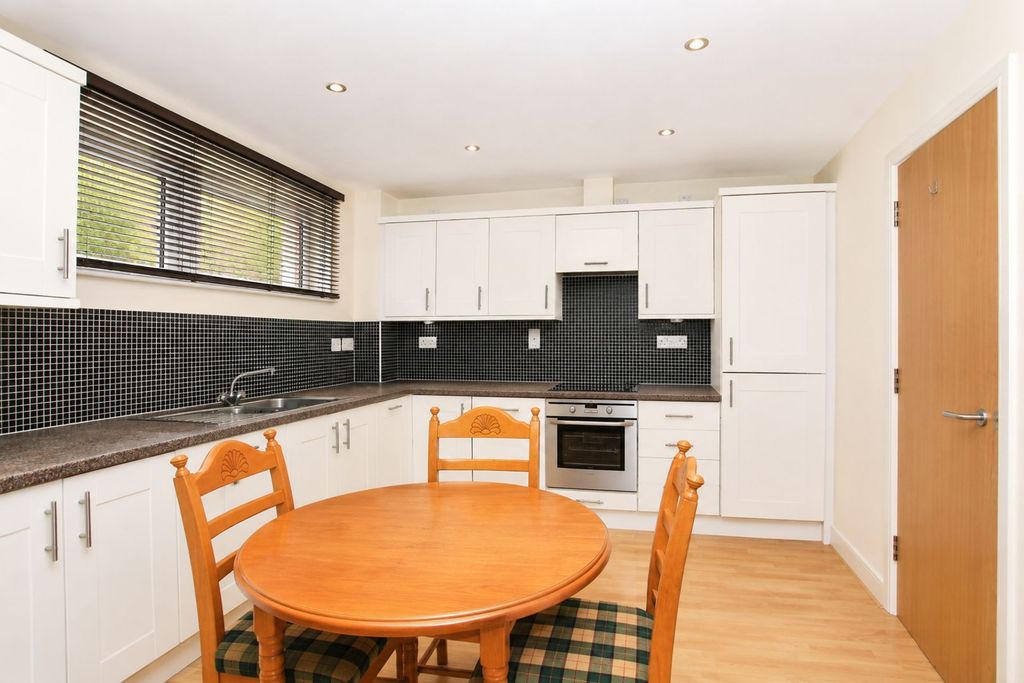Property photo 1 of 10 Kitchen/Diner