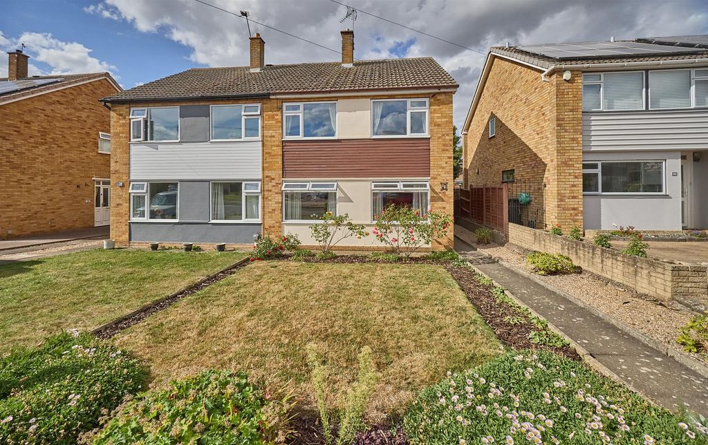 Property photo 1 of 11 12 Darley Road Bb 10.Jpg