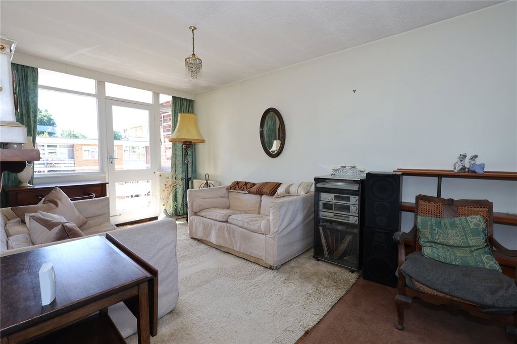 Property photo 2 of 14 Picture No. 11